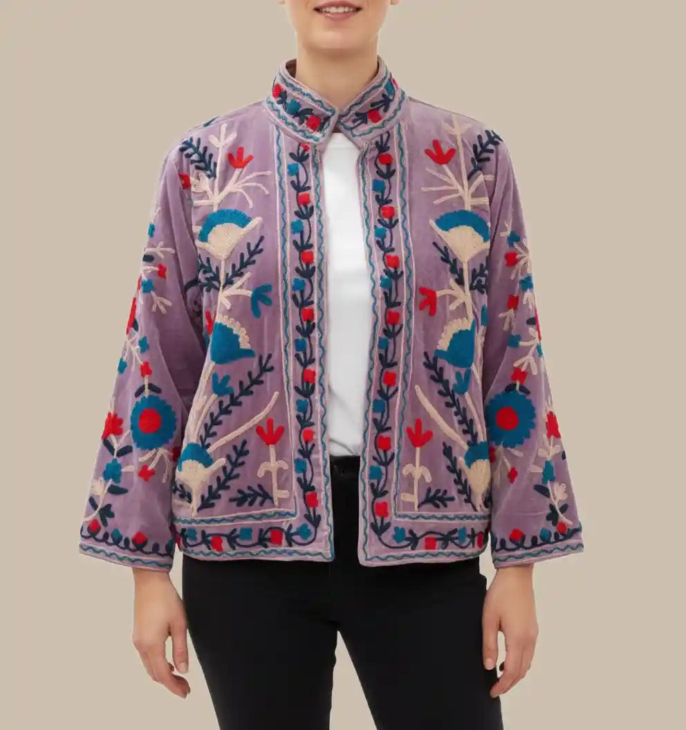 Giacca in stile Suzani in velluto ricamato a mano