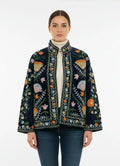 Giacca suzani in velluto, ricami a mano e dettagli unici