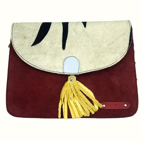 Borsa a tracolla in pelle riciclata bordeaux con patta zebrata in cavallino