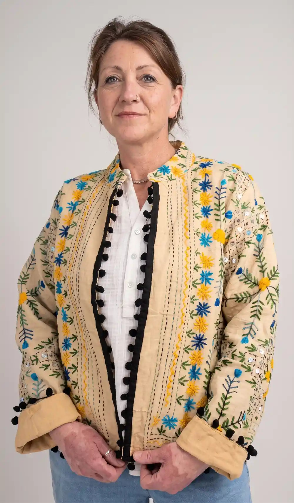 Giacca phulkari con fiori turchesi