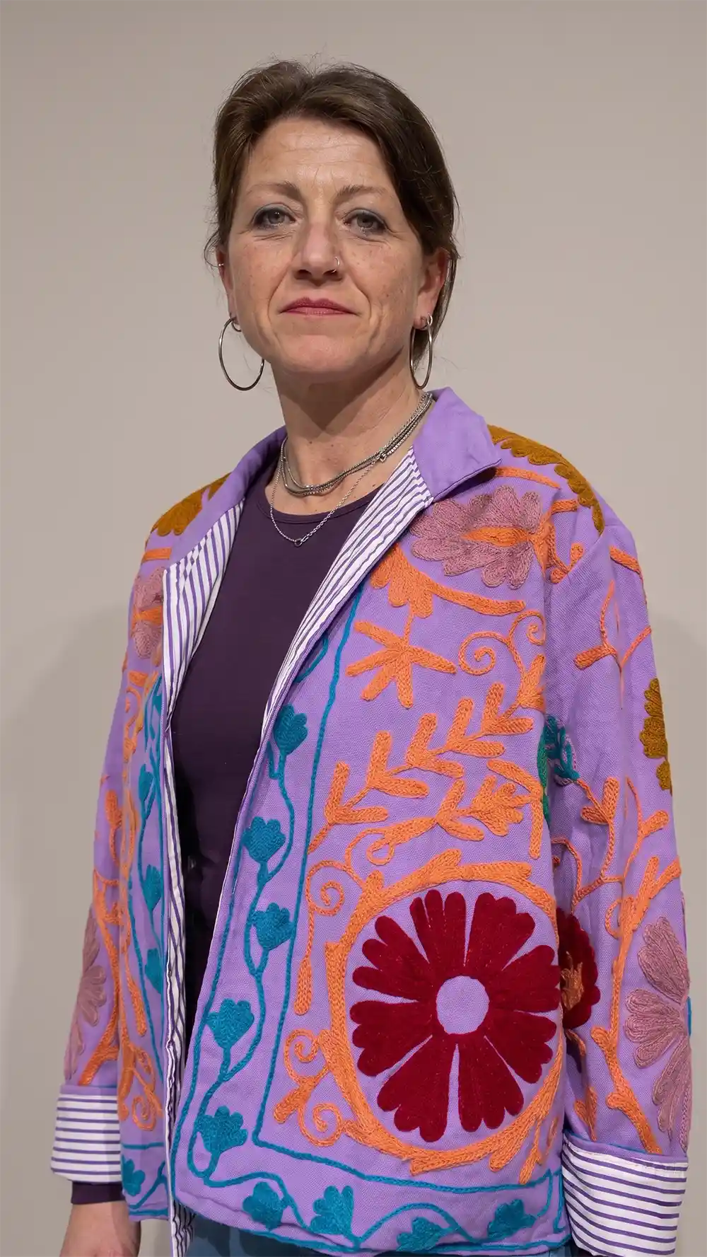 Giacca Suzani in cotone lilla con mandala arancio
