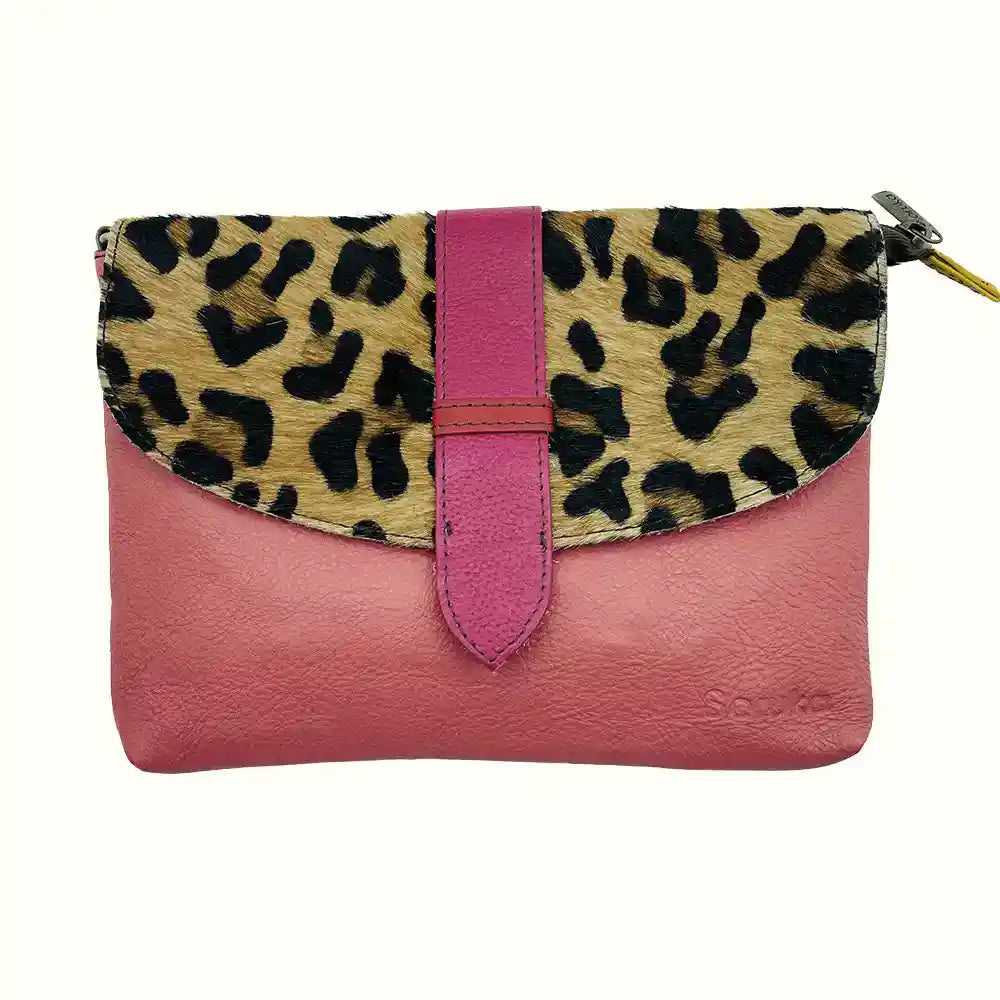 Pochette rosso fragola in pelle riciclata