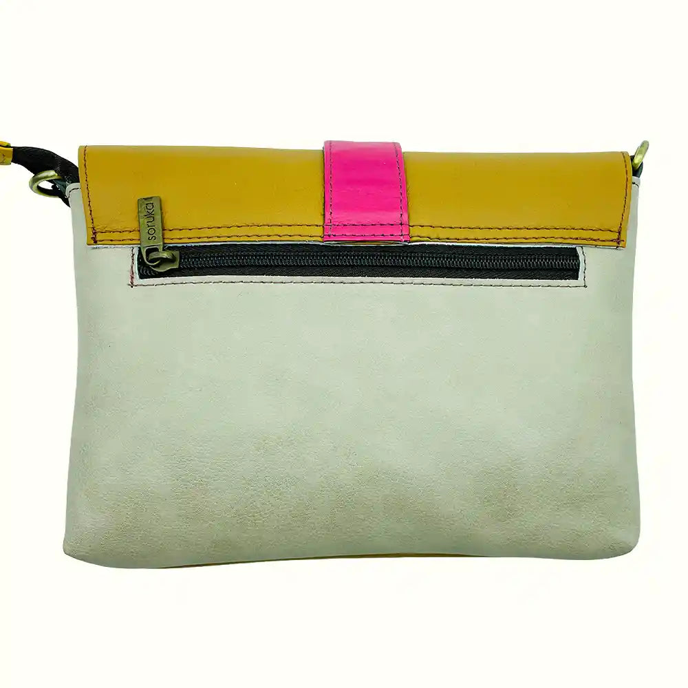 Borsa pochette in pelle liscia color senape